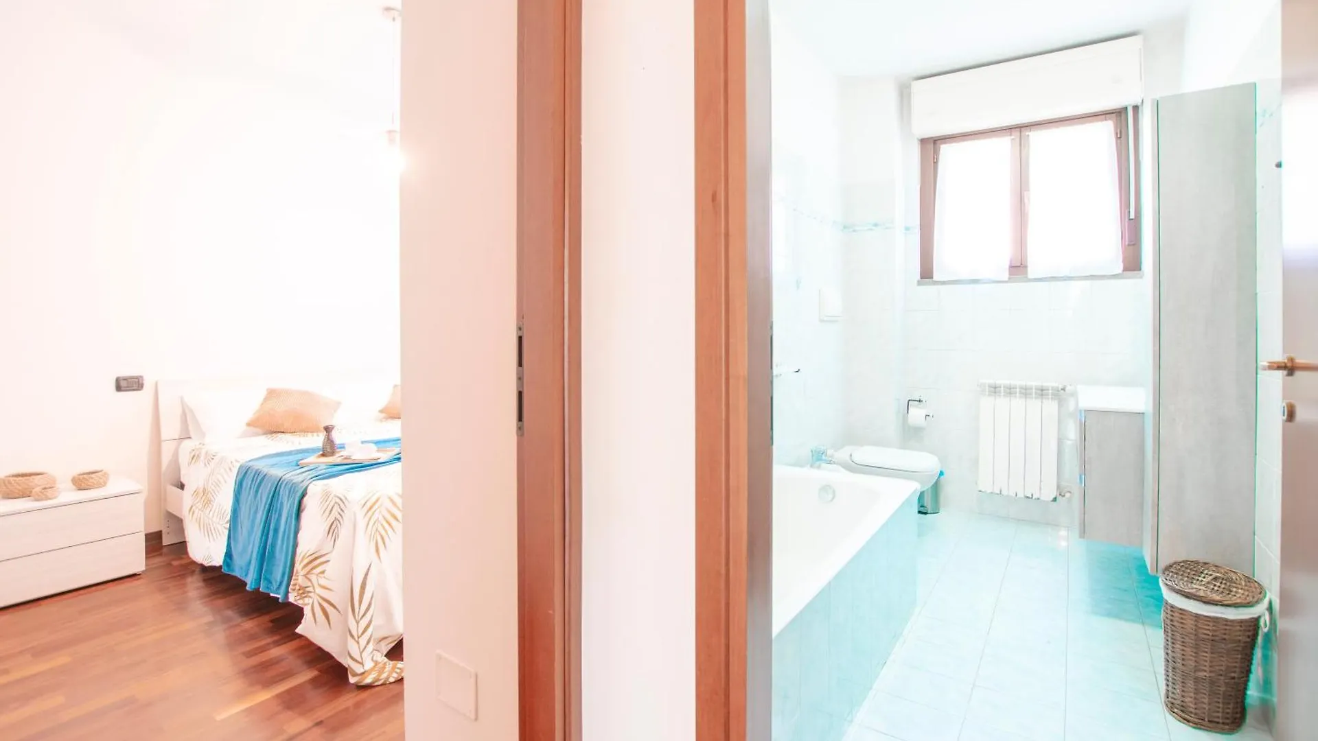 I Host Apartment - Lazio 15, Monza Italy