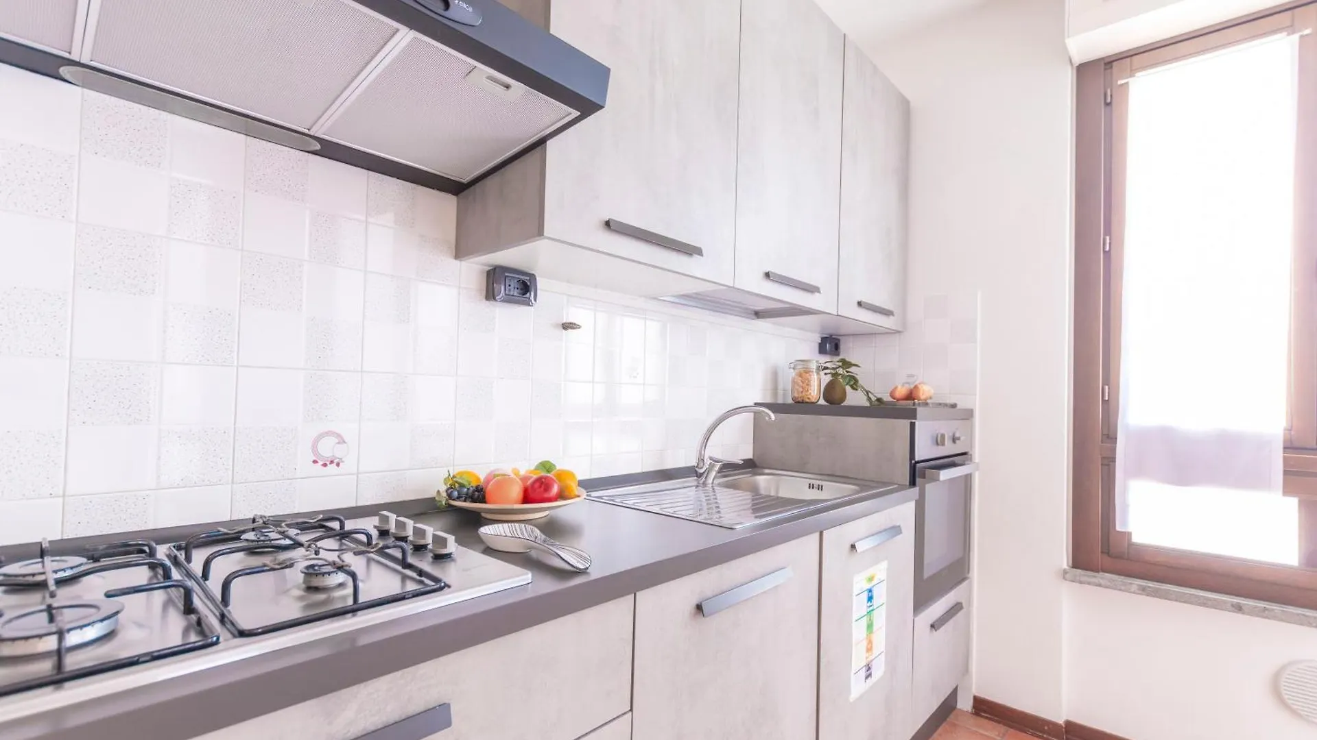 I Host Apartment - Lazio 15, Monza